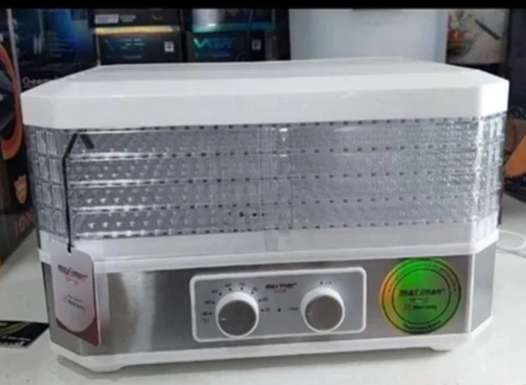 میوه خشک کن مکسی مدل MAX2068 ظرفیت ۵ طبقه